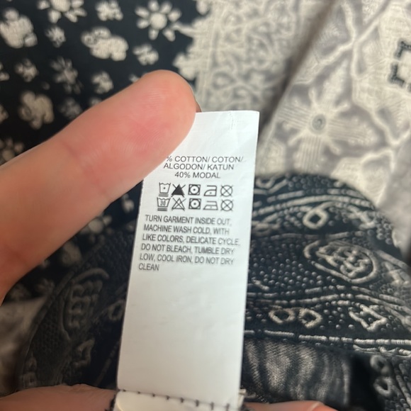 LUCKY BRAND Placed Scarf Top medium - Picture 6 of 7